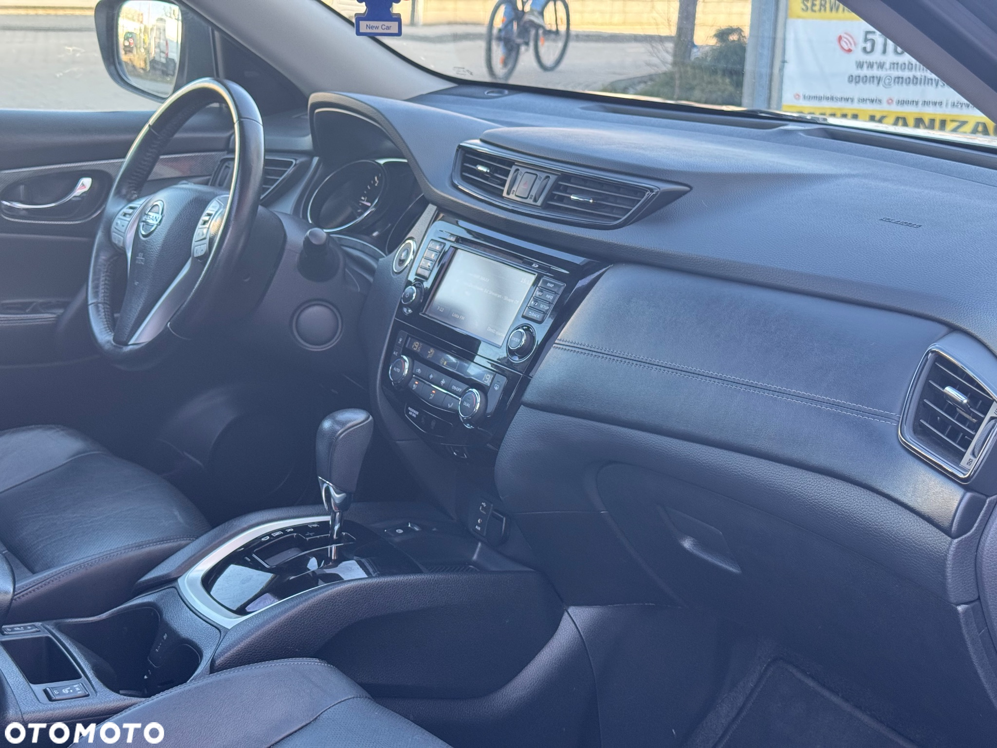 Nissan X-Trail 1.6 DCi N-Connecta 2WD Xtronic 7os - 27