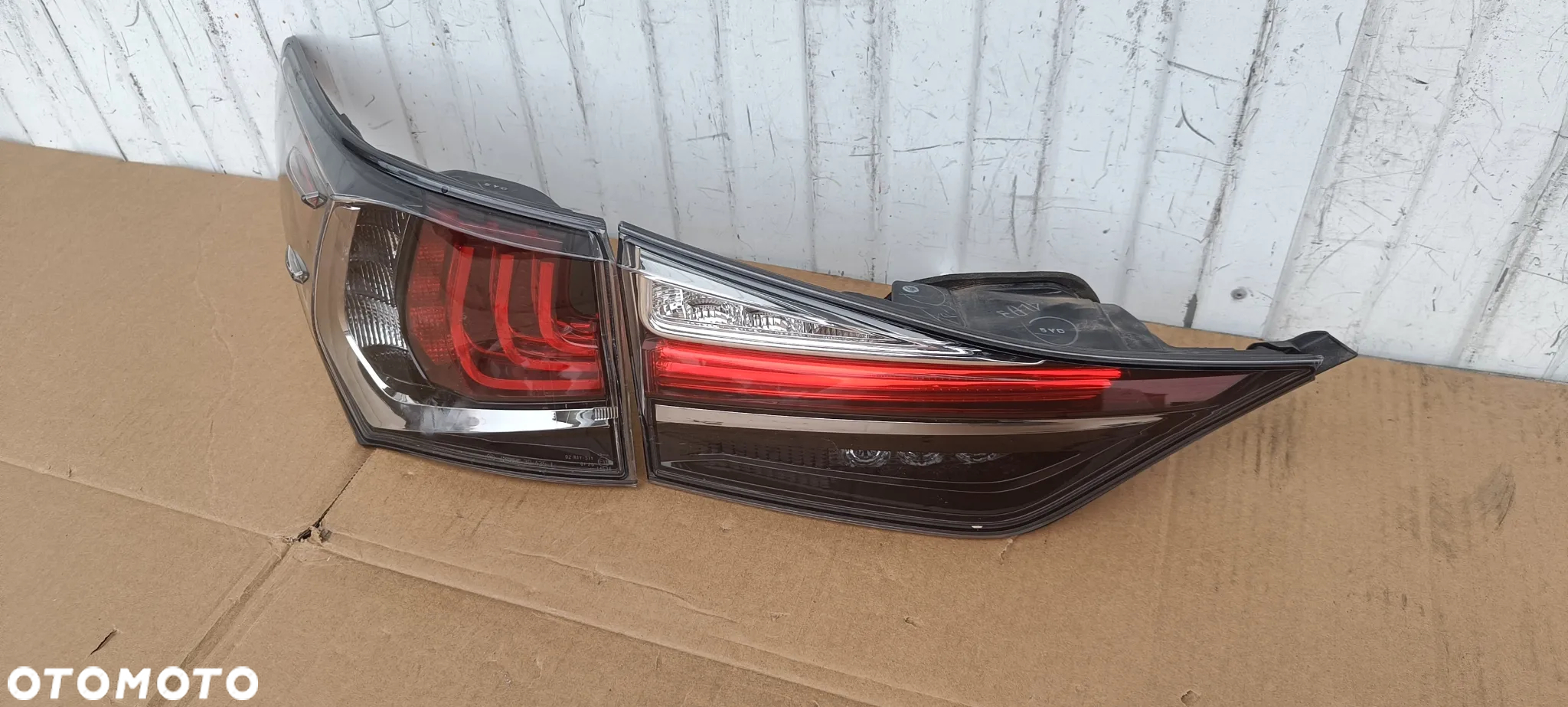 LEXUS GS IV LIFT LAMPA LEWA LED TYŁ - 6