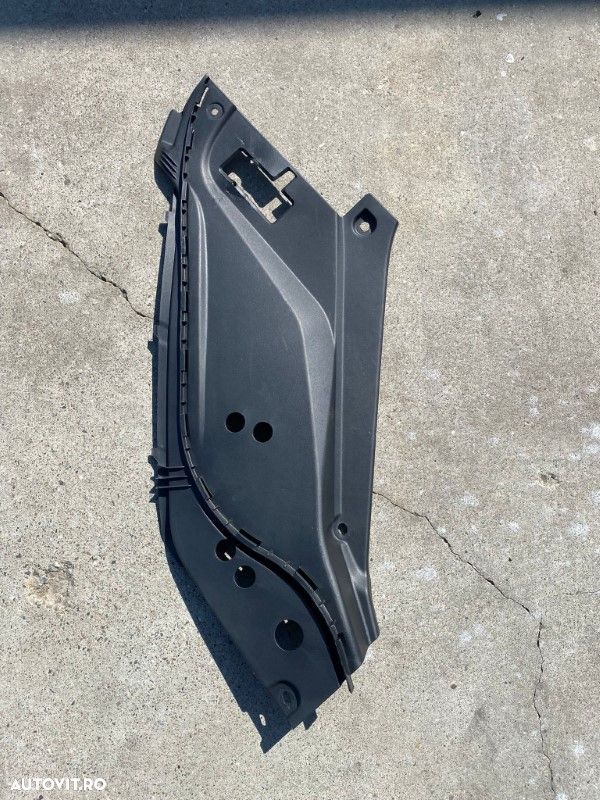 Ornament trager stanga Volvo XC90 2015-2020 31442733 - 1