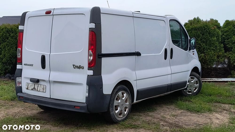 Renault TRAFIC - 4