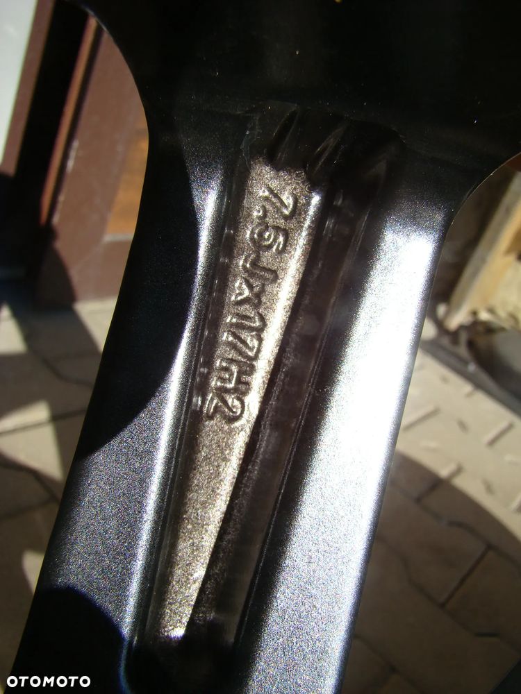 a181 5x114,3 Hyundai i30 i40 ix35 Kona Santa Fe Tuscon 7,5jx17 - 8