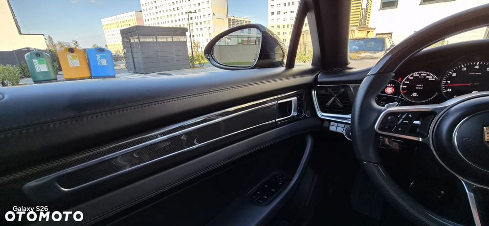 Porsche Panamera 4S - 18