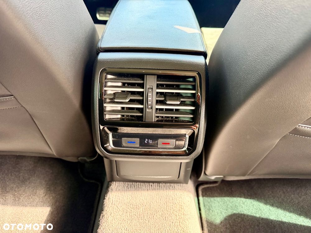 Volkswagen Passat 2.0 TDI SCR Comfortline DSG - 22