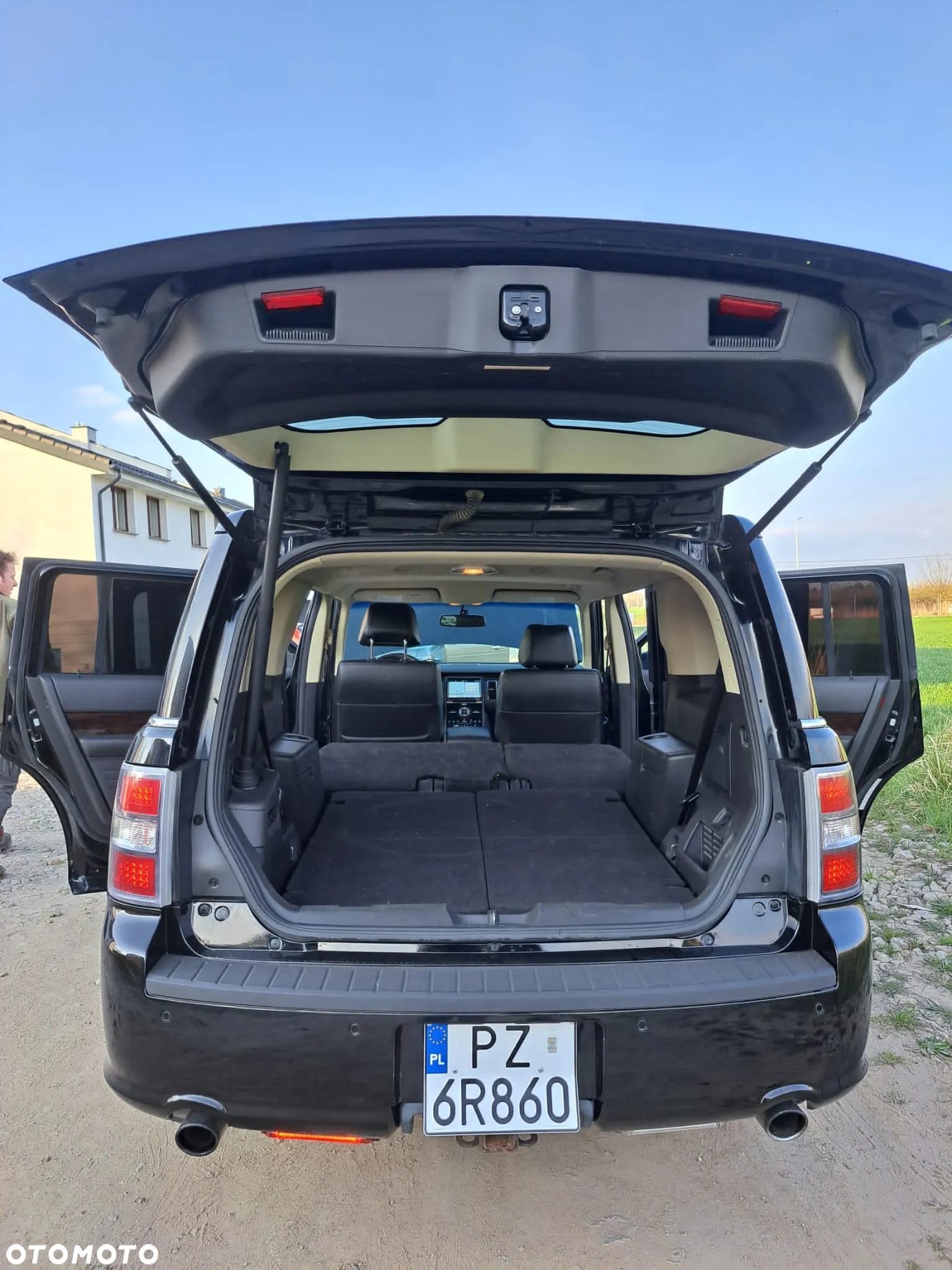 Ford Flex - 13