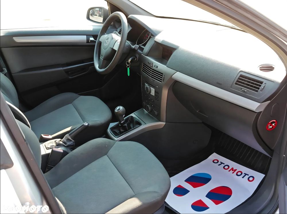 2005 Opel Astra 1.4 Caravan Cosmo, photograph 7