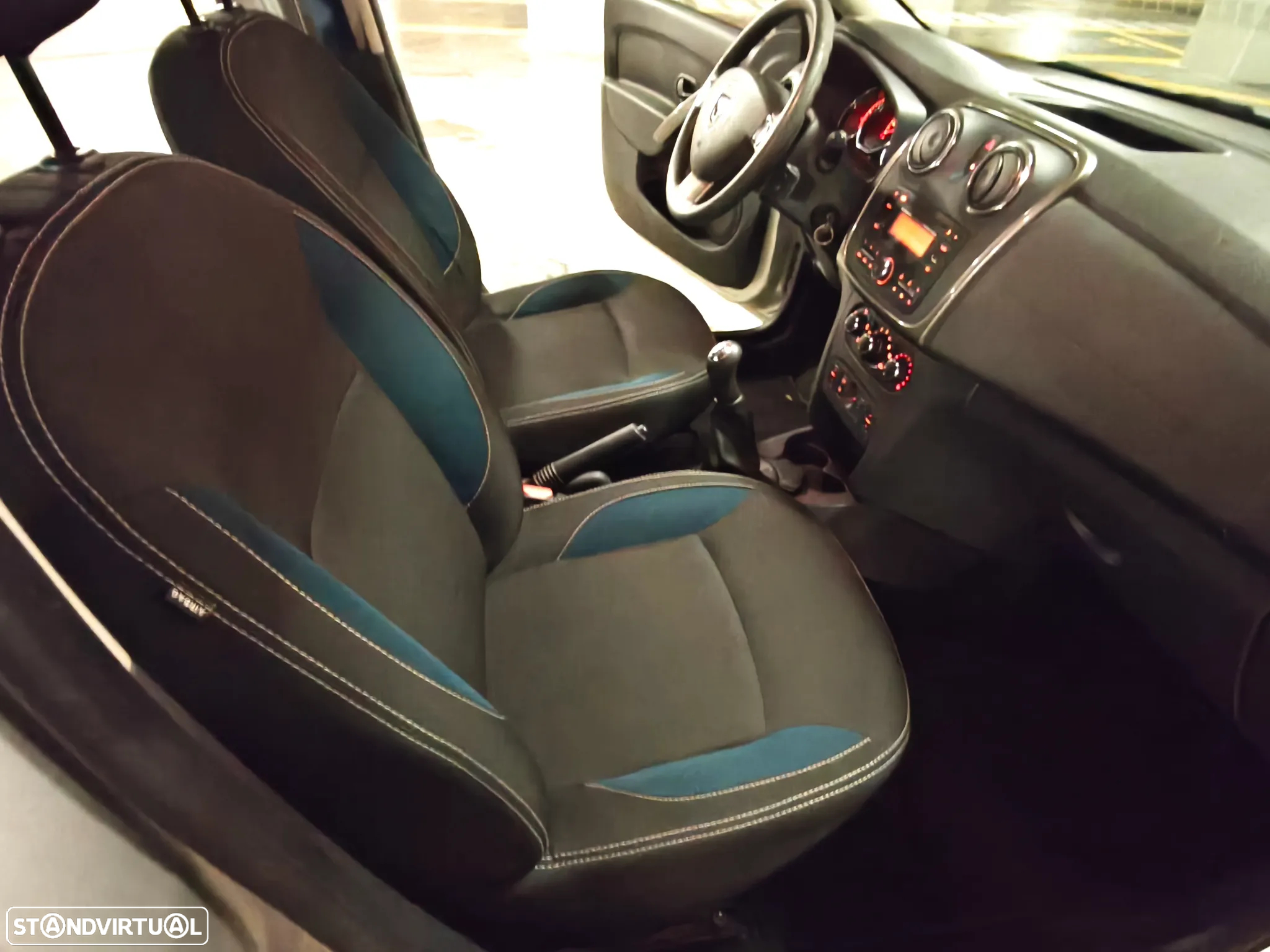 Dacia Sandero 1.5 dCi SL Explorer - 9