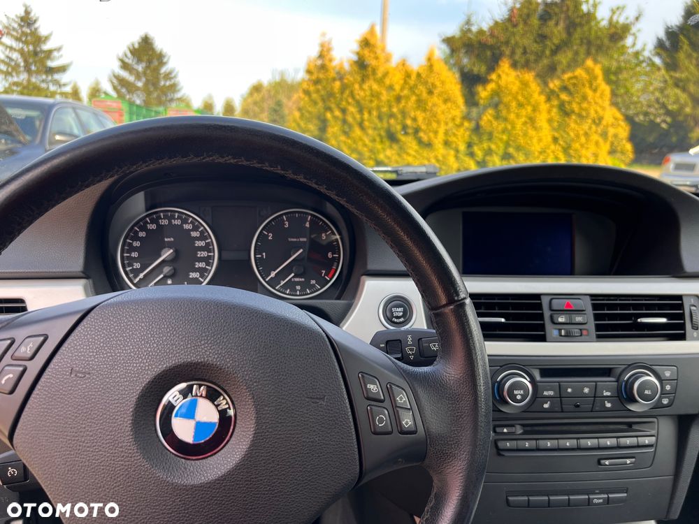 BMW Seria 3 318i - 10