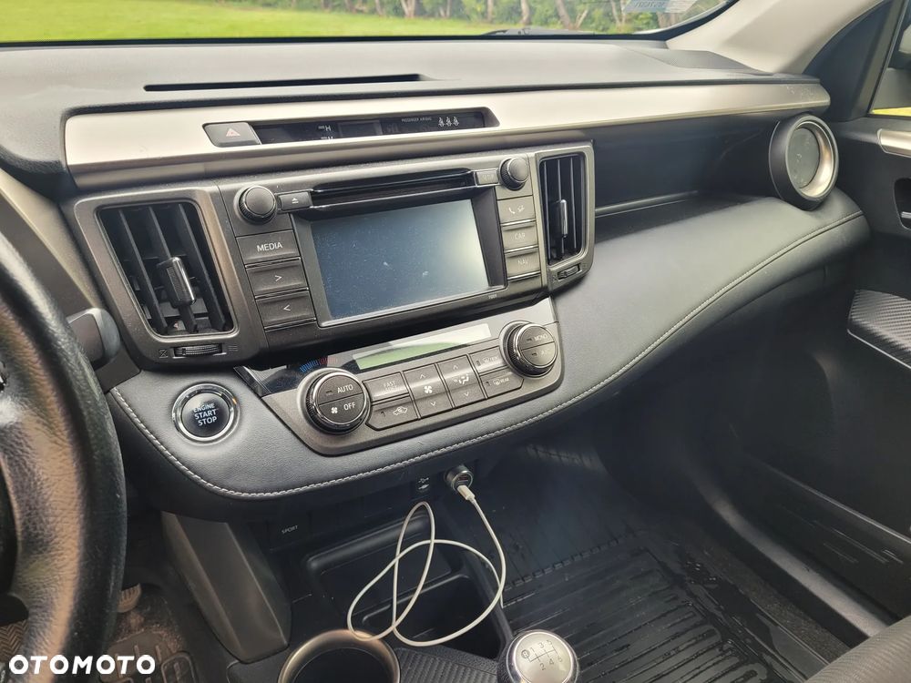 Toyota RAV4 2.0 D-4D Active - 15