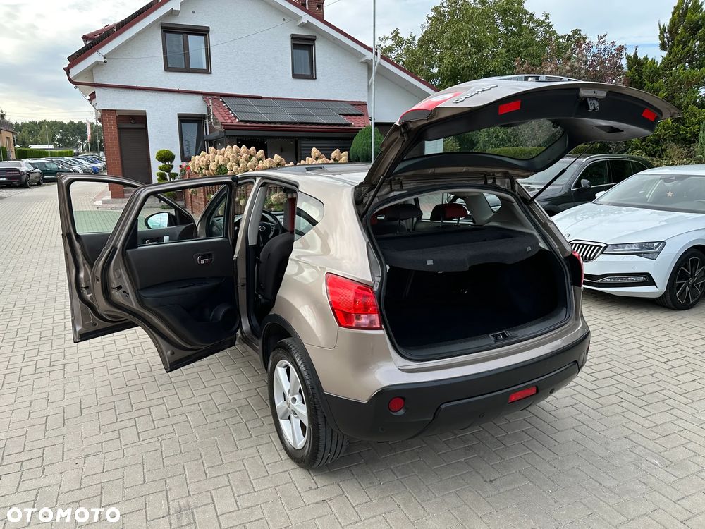 Nissan Qashqai - 25