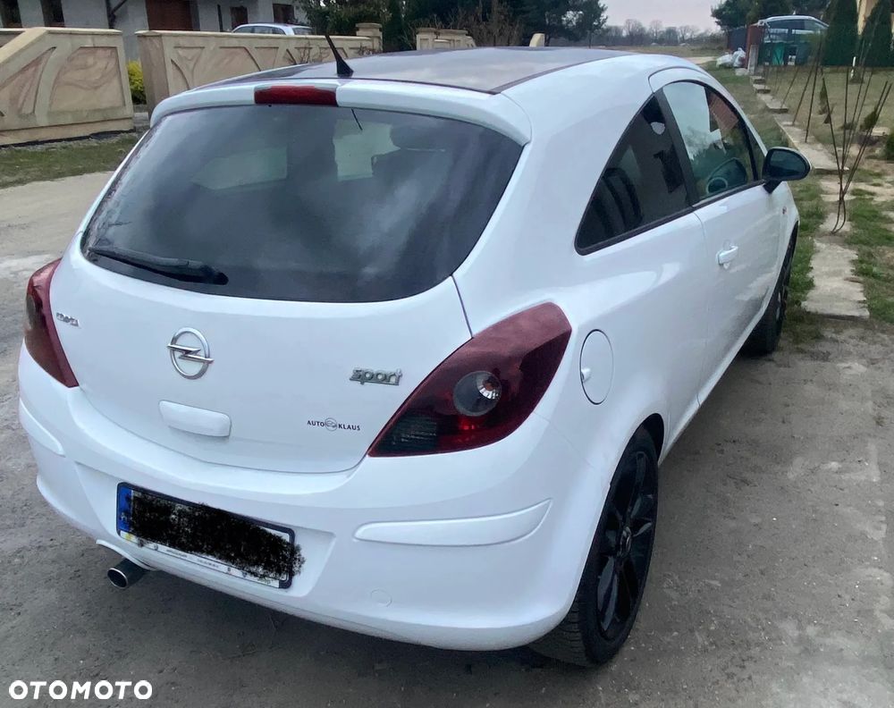 Opel Corsa 1.4 16V Sport - 4