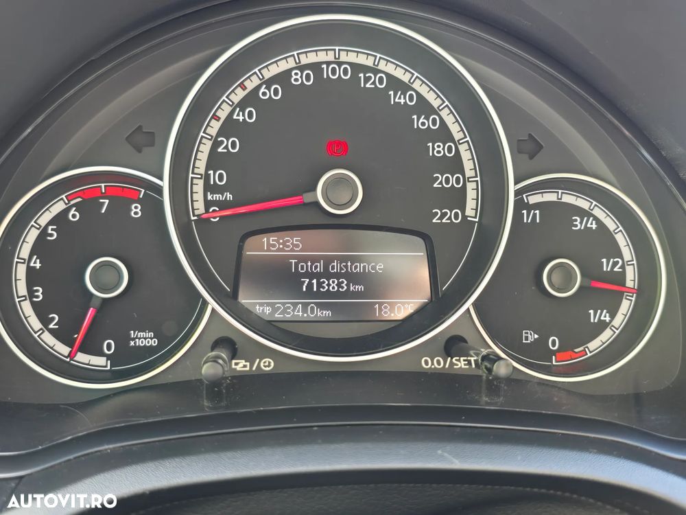 Volkswagen up! 1.0 MPI High - 6
