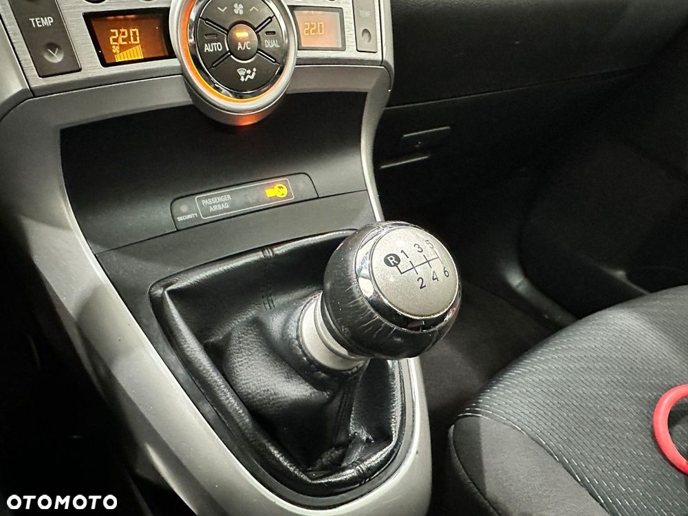 Toyota Verso - 33