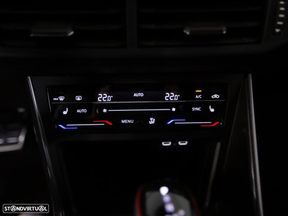 VW Polo 2.0 TSI DSG GTI - 23