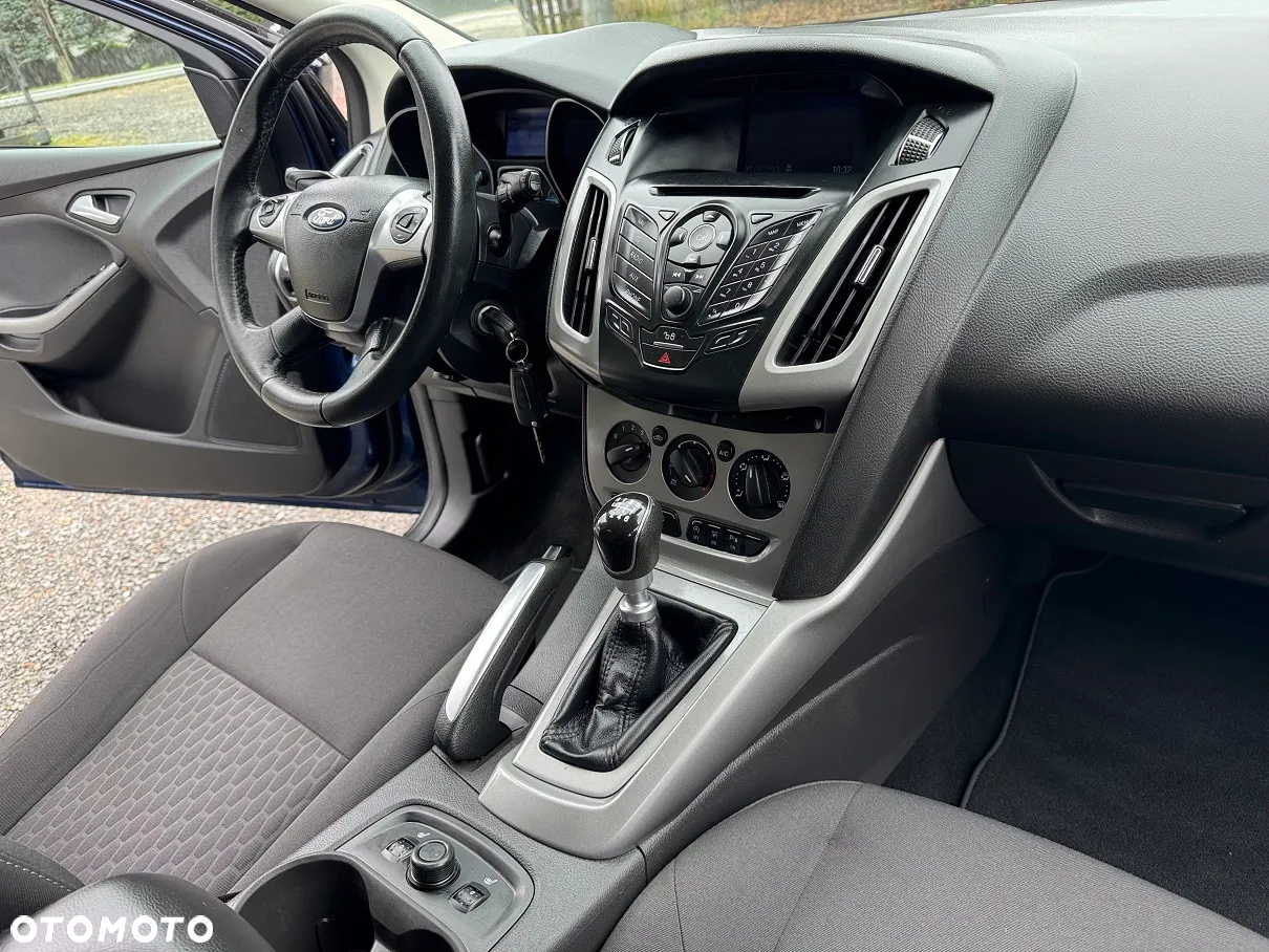 Ford Focus - 26