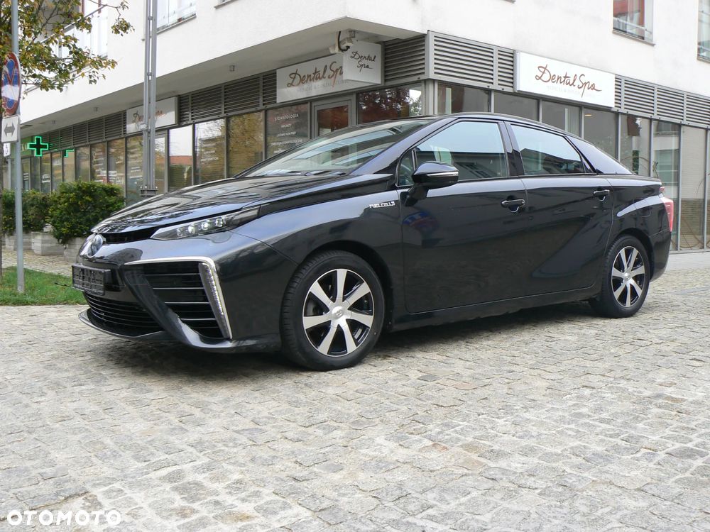 Toyota Mirai Standard - 13