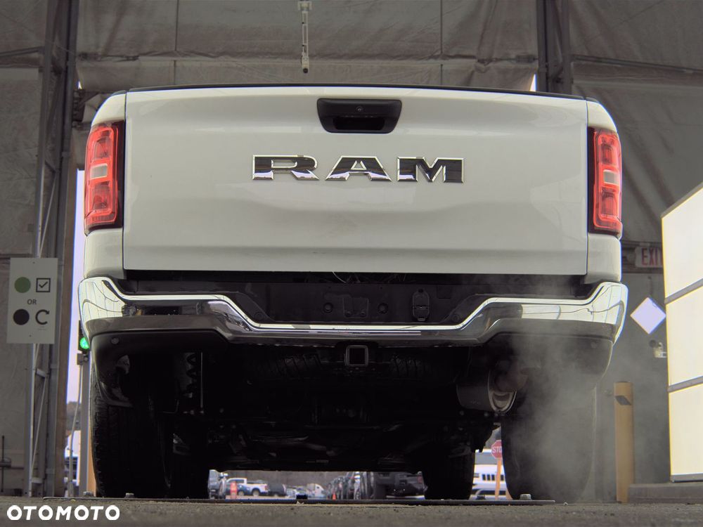 RAM 1500 - 8