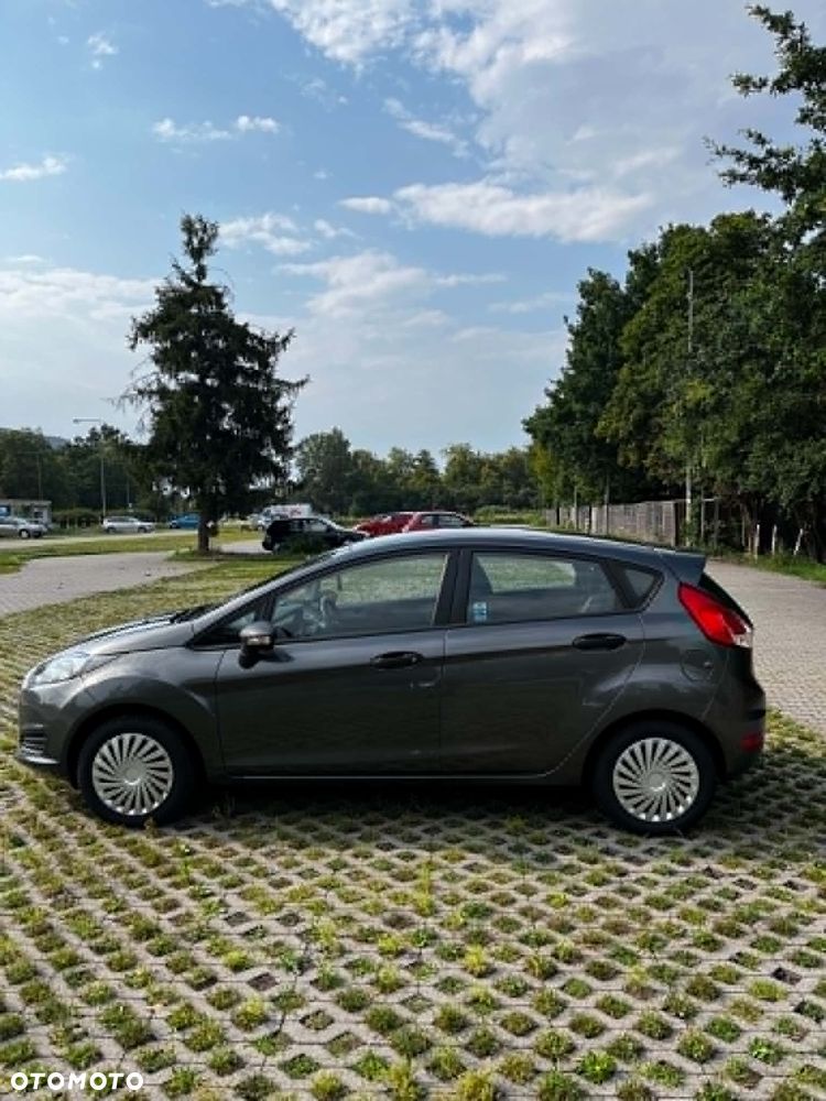 Ford Fiesta - 6