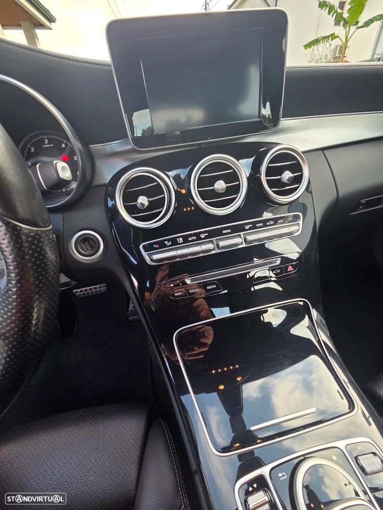 Mercedes-Benz C 300 BlueTEC Hybrid - 4
