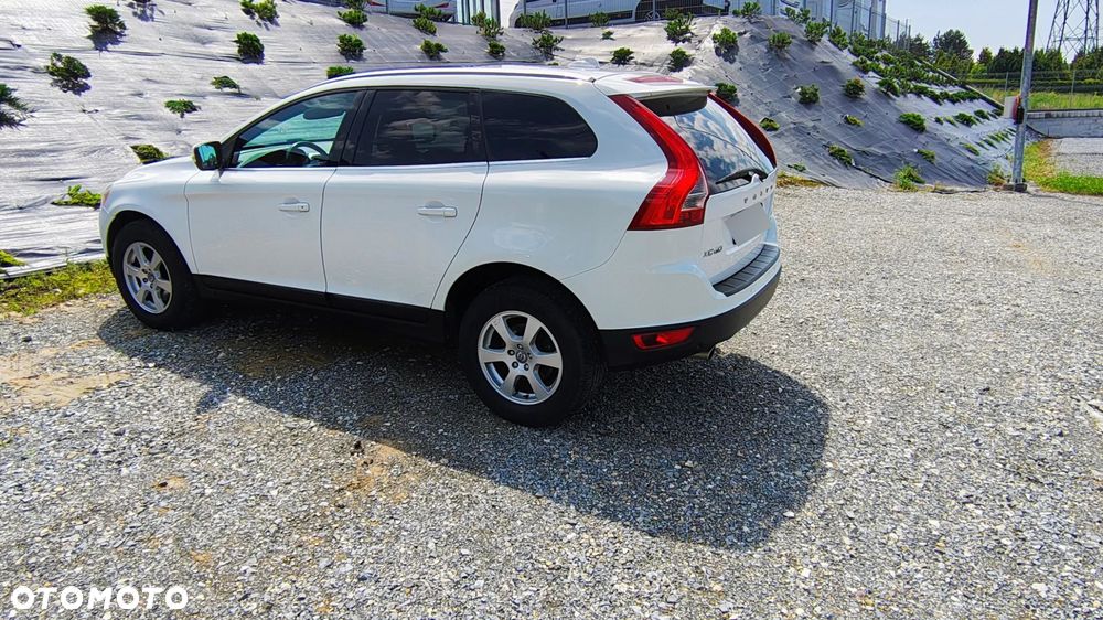 Volvo XC 60 D5 AWD Momentum - 14