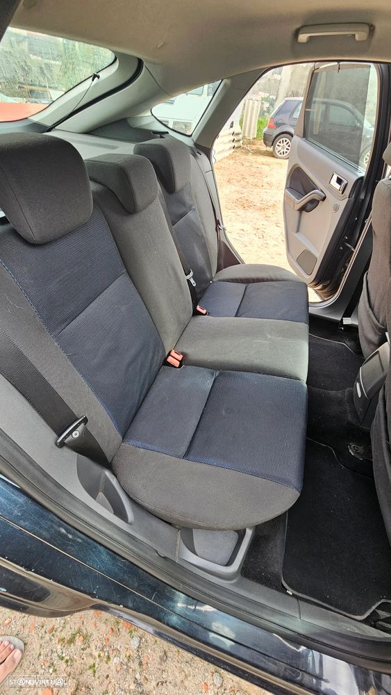 Ford Focus 1.6 TDCi Sport - 13