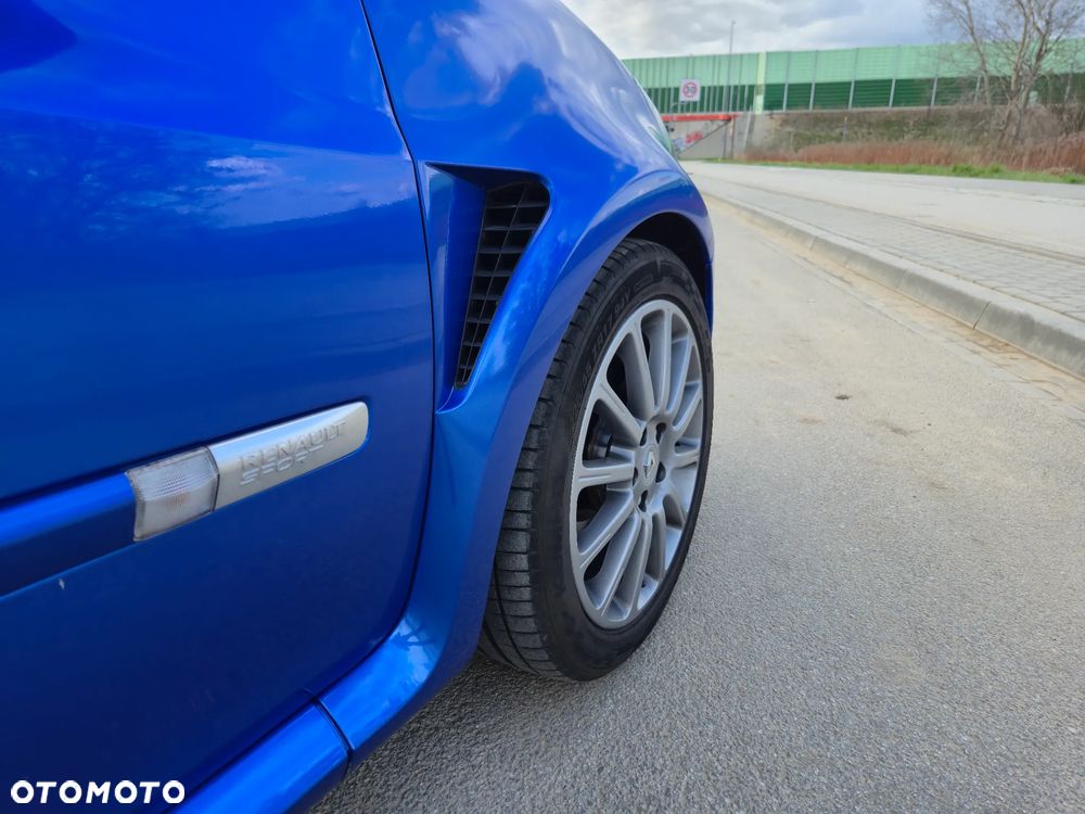 Renault Clio 2.0 16V Sport - 3