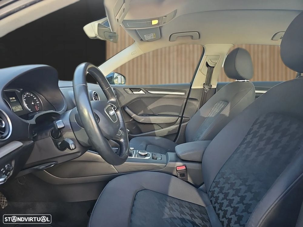 Audi A3 Sportback 1.6 TDI Attraction - 8