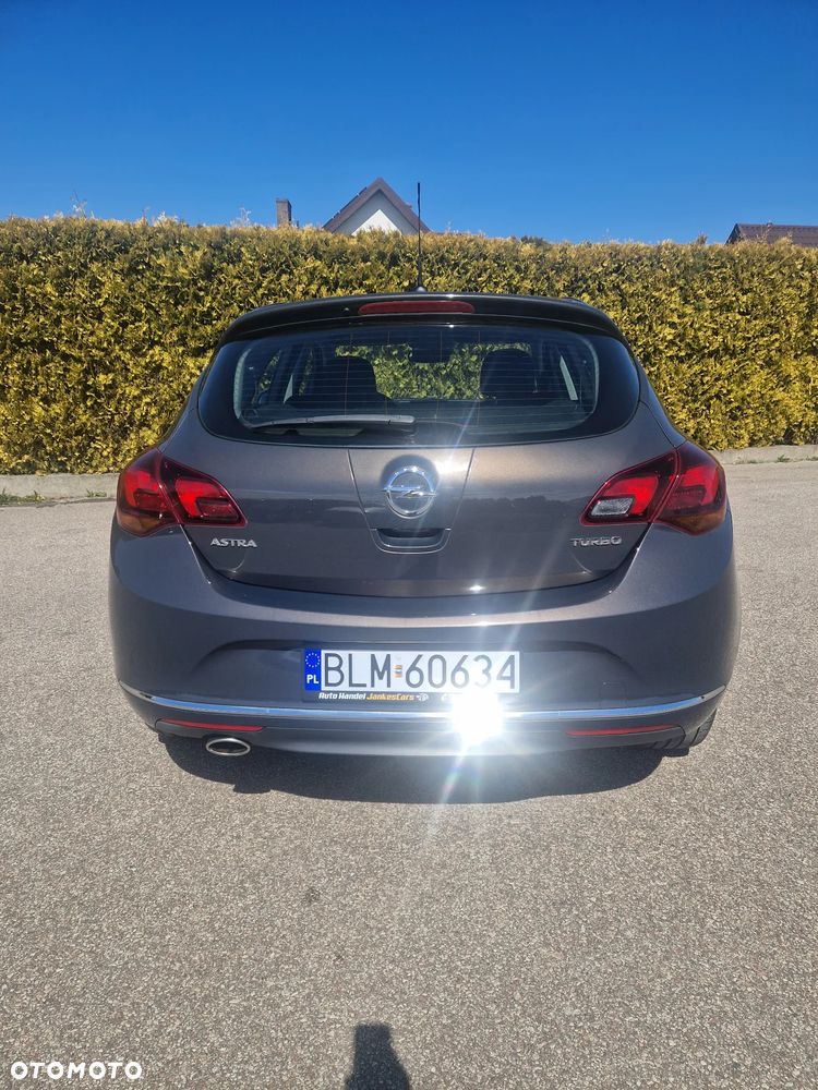 Opel Insignia - 18