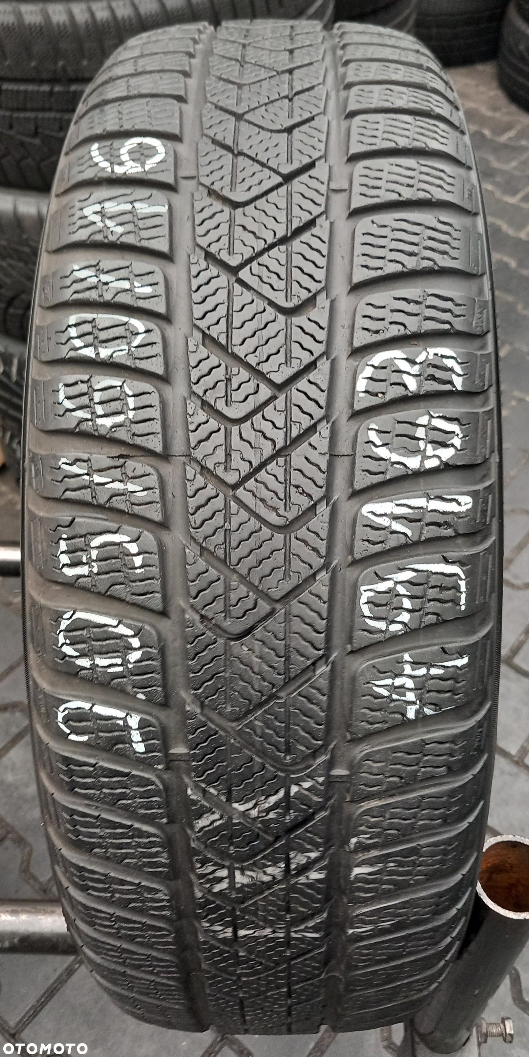 205/60/16 Pirelli SottoZero 3 H:BMW 96H - 1