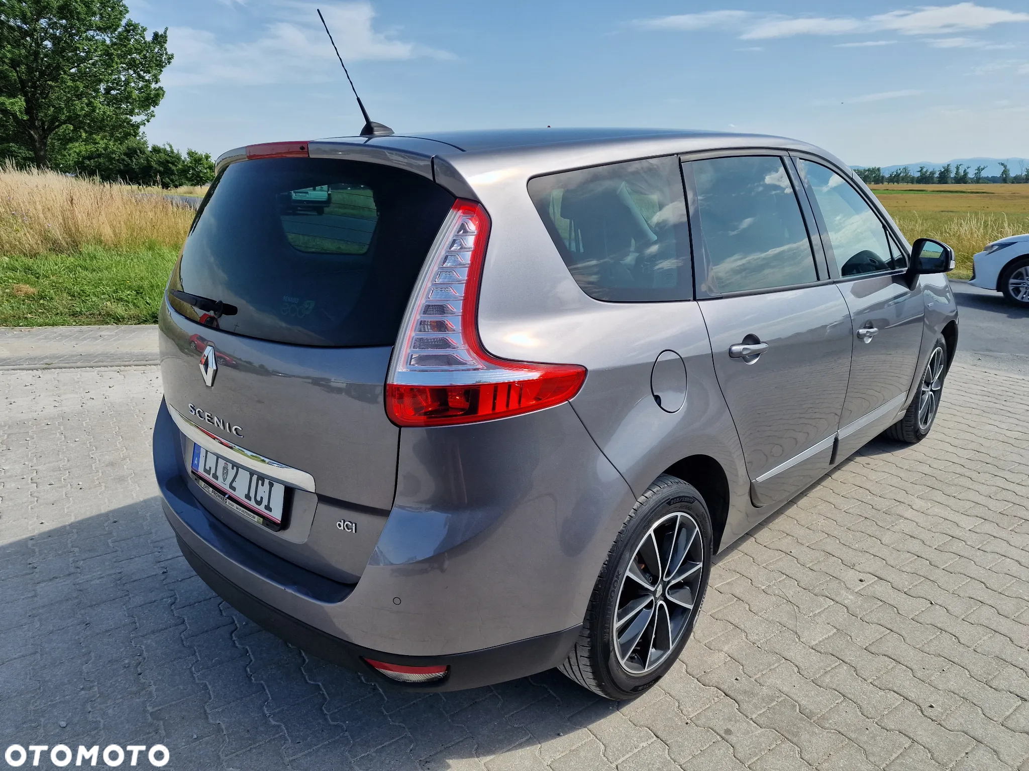 Renault Grand Scenic ENERGY dCi 110 S&S Bose Edition - 9