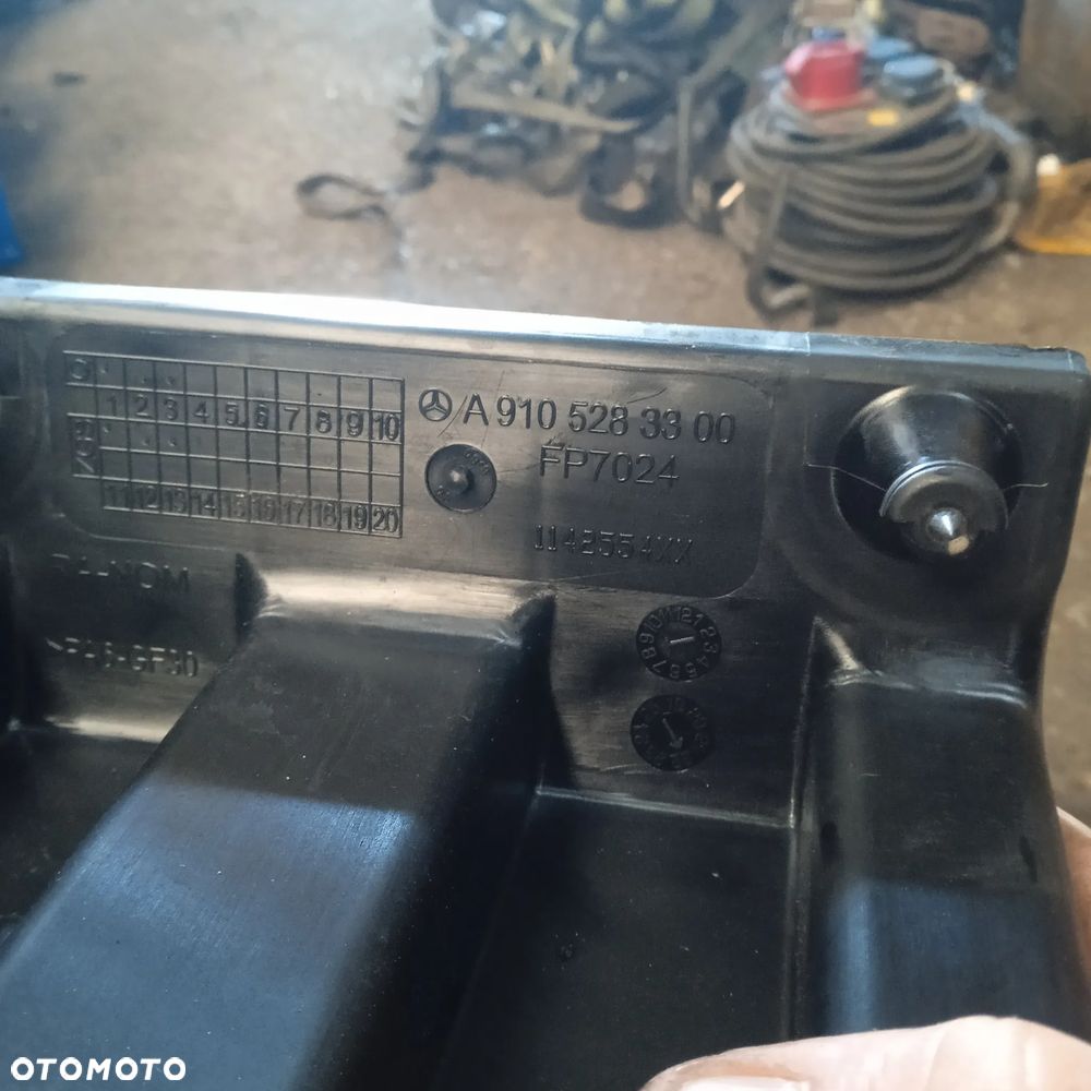 Obudowa filtra powietrza A9105283300 - 2