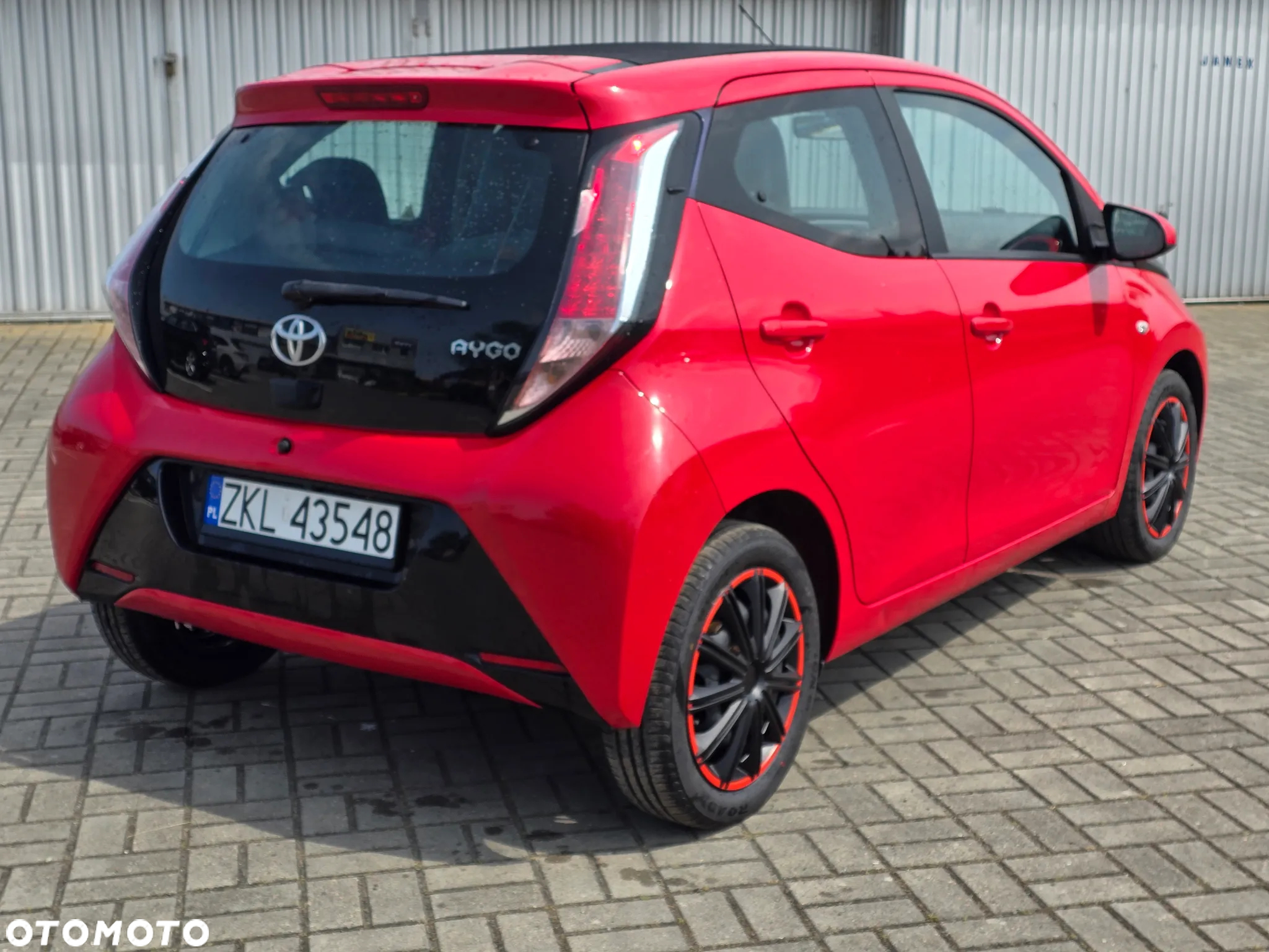 Toyota Aygo x-play touch - 6