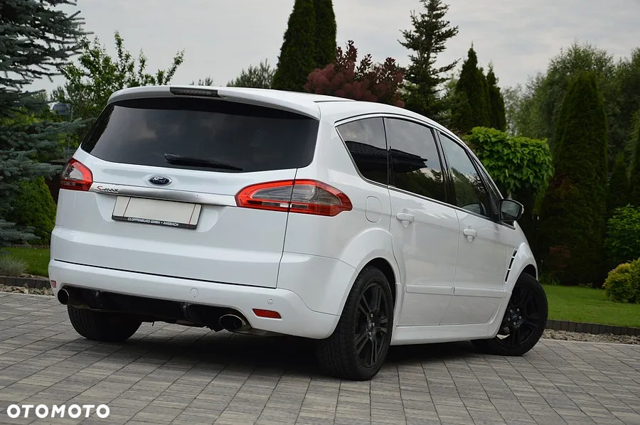 Ford S-Max - 14