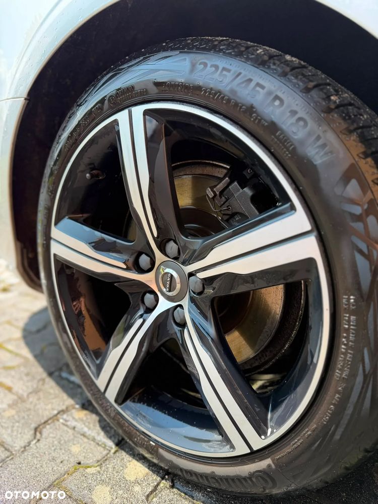 Volvo V90 T4 R-Design - 13