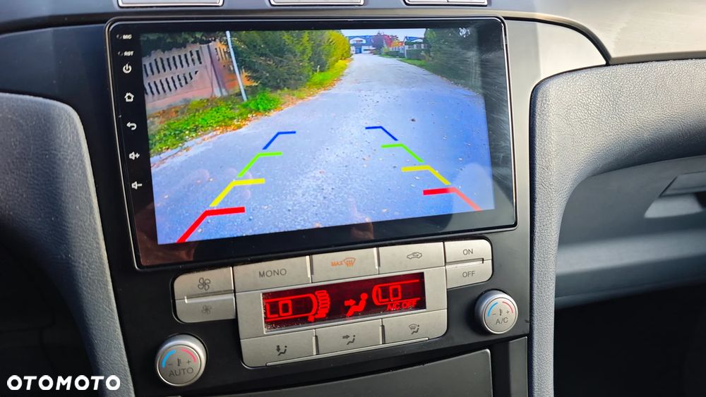 Ford Galaxy 2009 photo 5