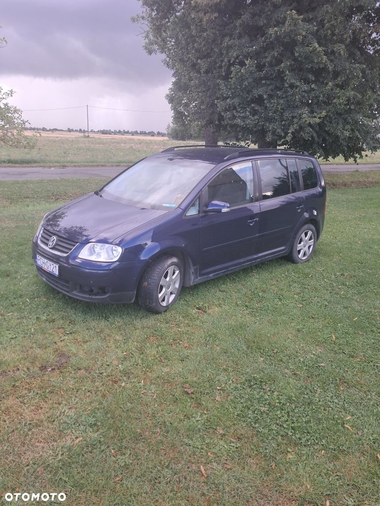 Volkswagen Touran - 3