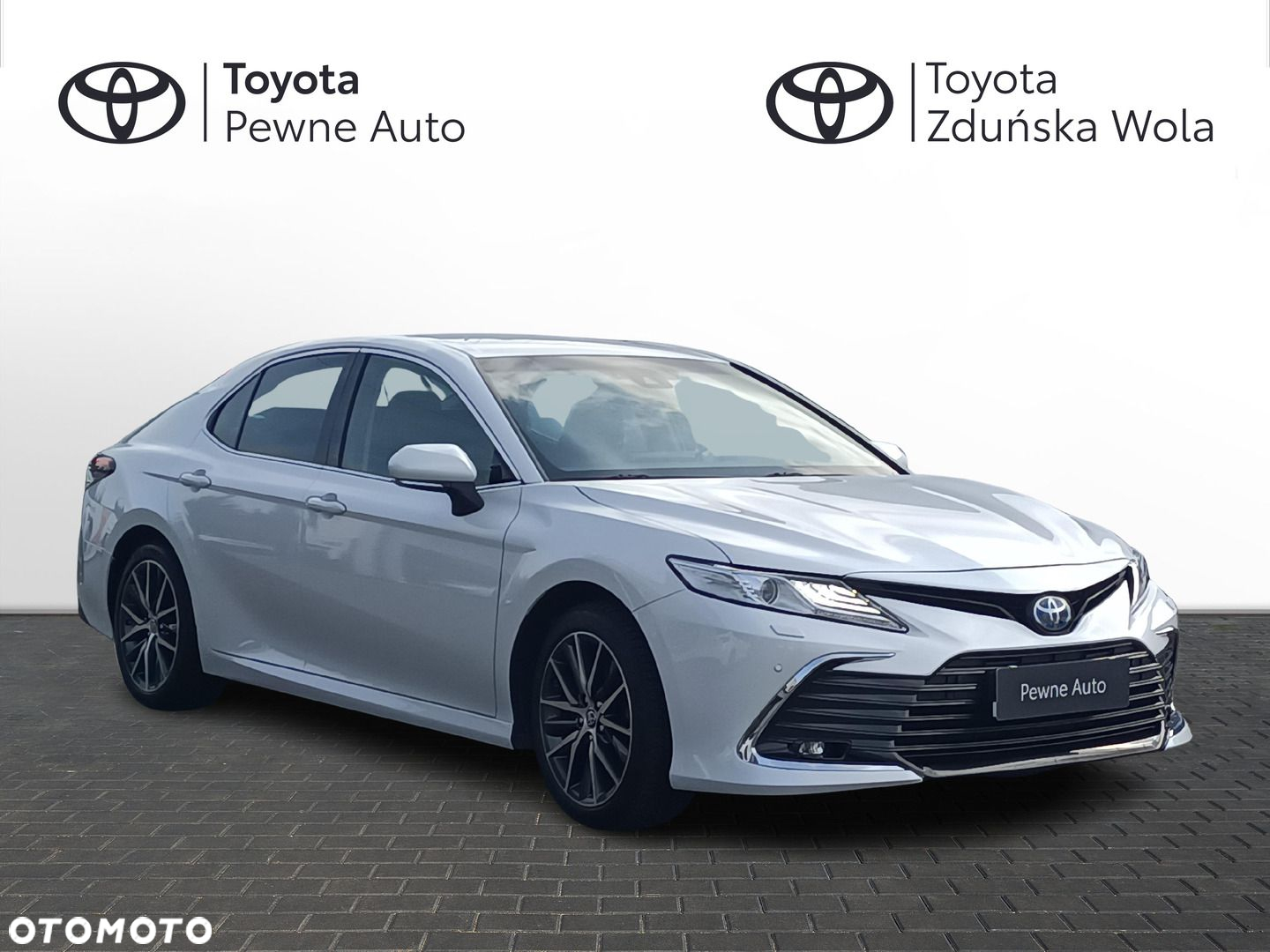 Toyota Camry - 3