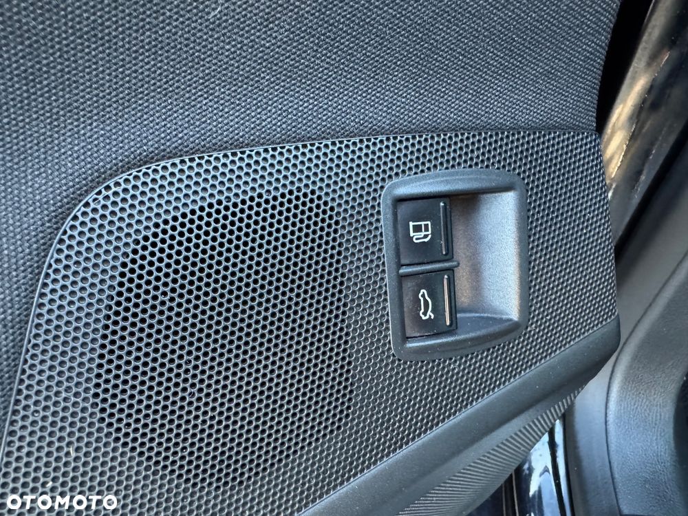 Volkswagen Passat CC ver-1-4-tsi - 33