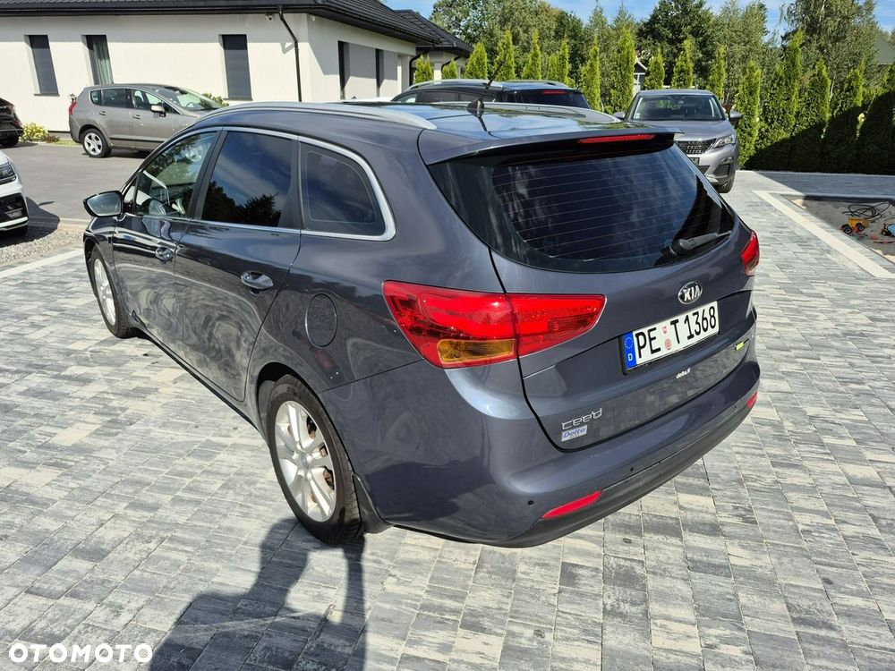 Kia Ceed - 4