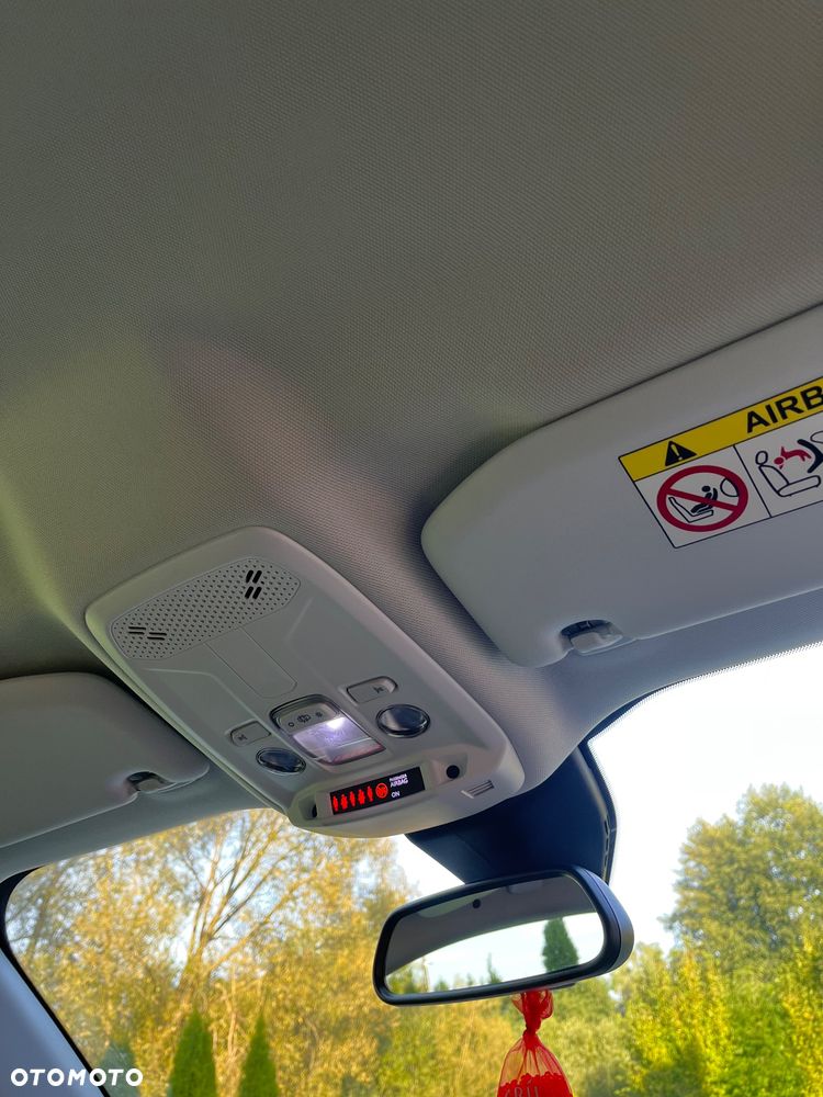 Peugeot 2008 1.2 PureTech Allure Pack S&S - 28