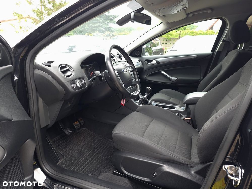 Ford Mondeo 2.0 TDCi Titanium - 15