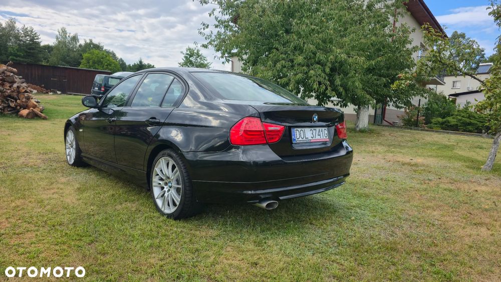 BMW Seria 3 320d - 14