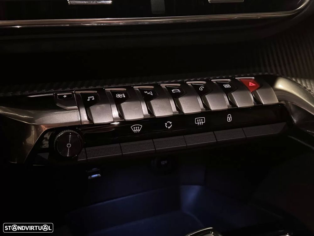 Peugeot 3008 1.6 Hybrid Allure e-EAT8 - 25