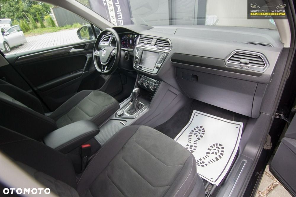 Volkswagen Tiguan - 32