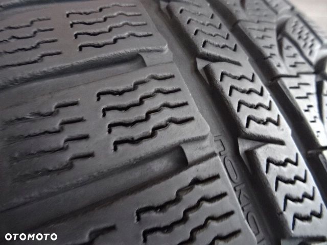 235/40/R19 96V XL Nokian WR A4 - 4