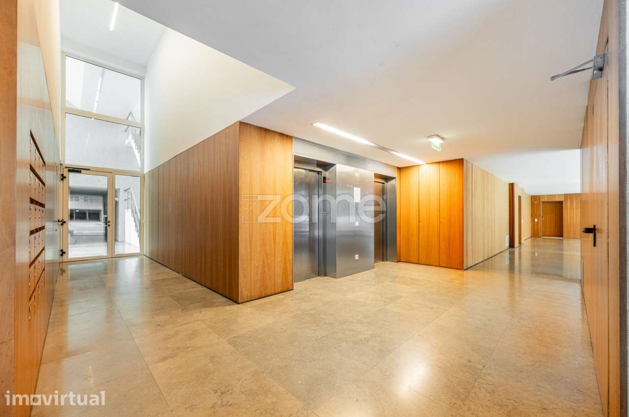 Apartamento T3 Duplex - Edifício Varandas da Venezuela - Boavista - Grande imagem: 5/27