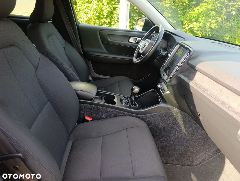 Volvo XC 40 T3 - 18
