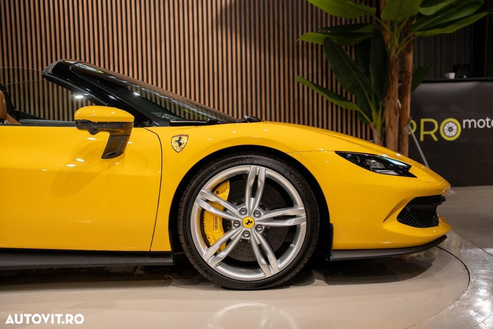 Ferrari 296 GTS - 22