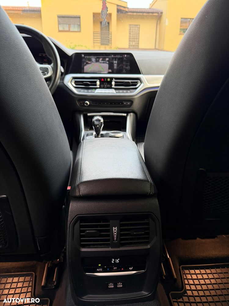 BMW Seria 3 318d Aut. Luxury Line - 10