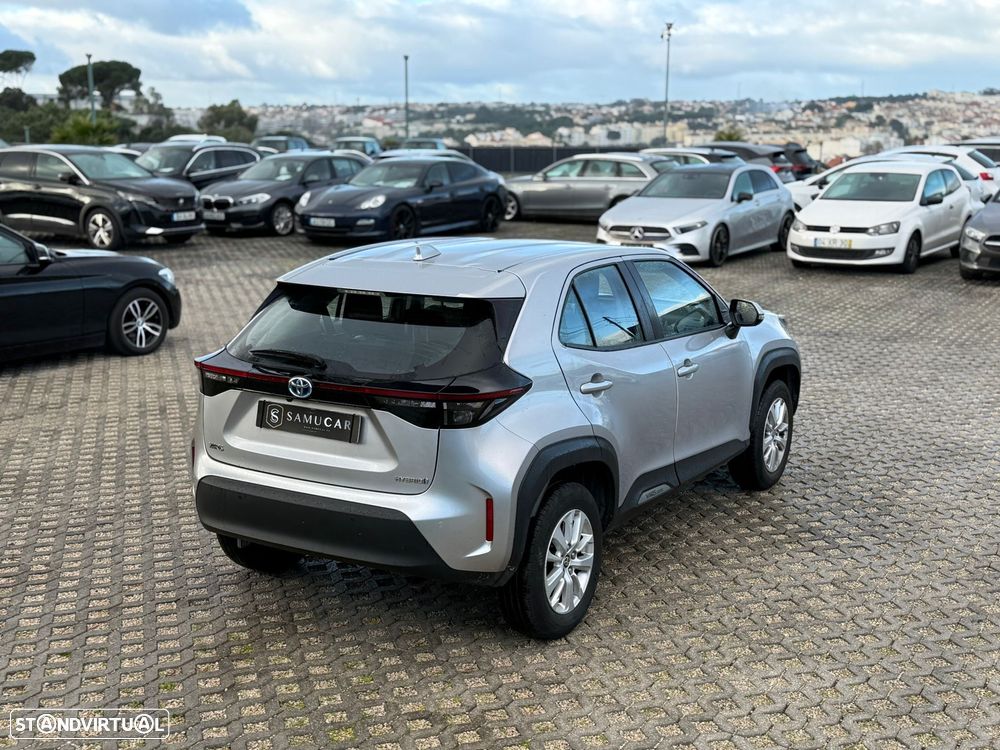 Toyota Yaris Cross 1.5 HDF Comfort Plus AWD - 3