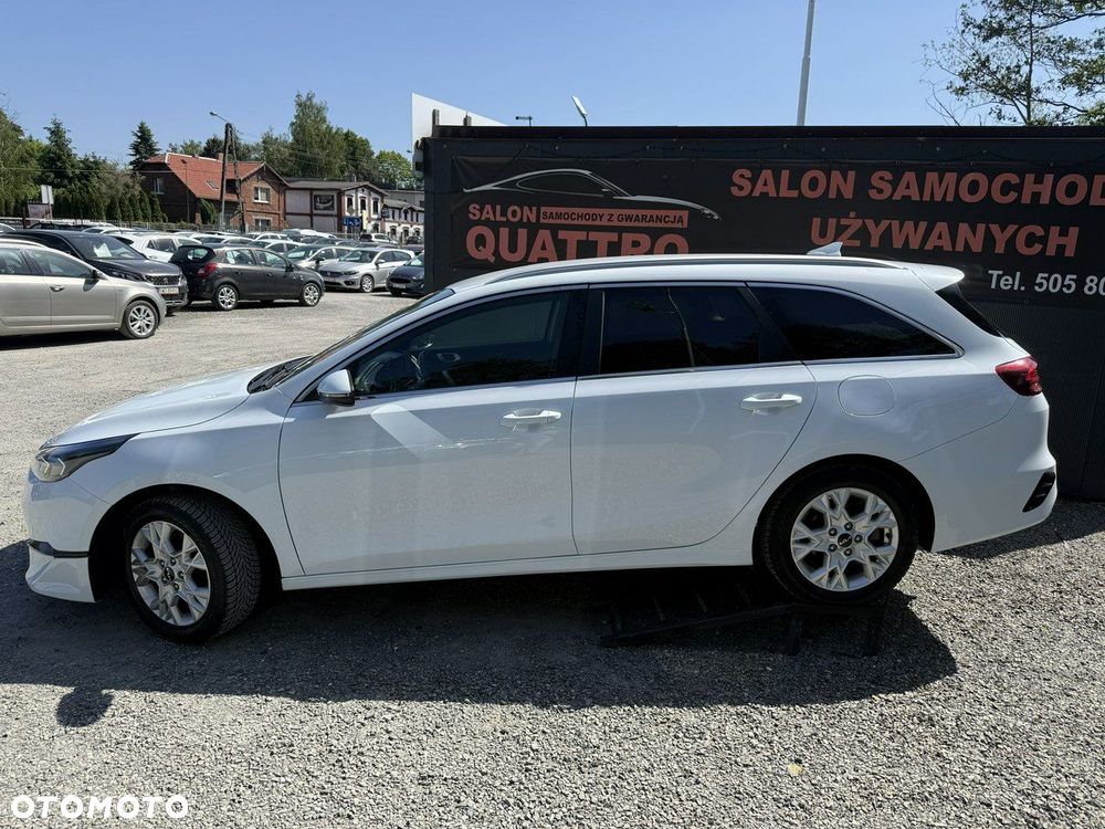 Kia Ceed - 10